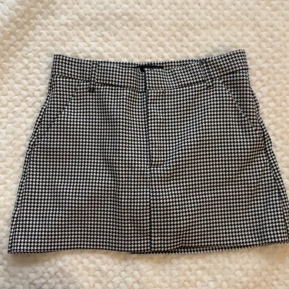 Teeny Fall Zara Houndstooth Mini Skort